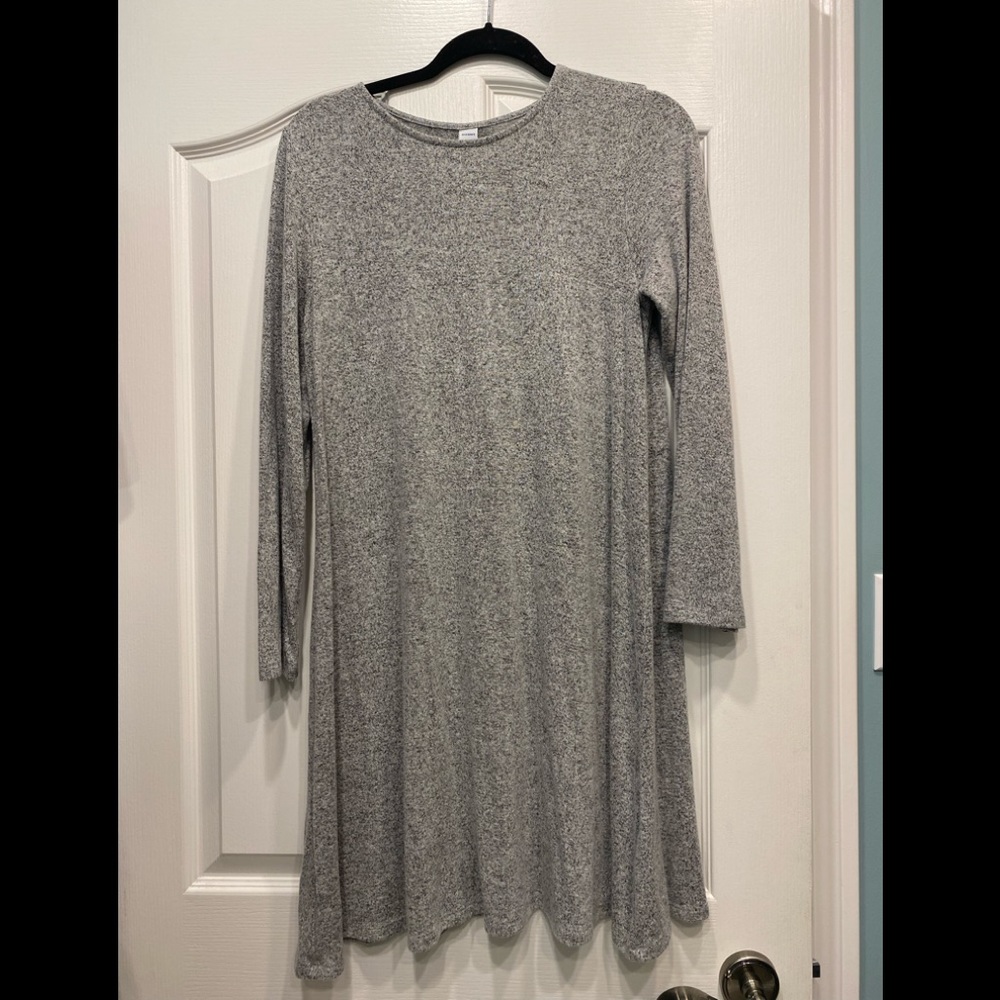 Long sleeved grey dress